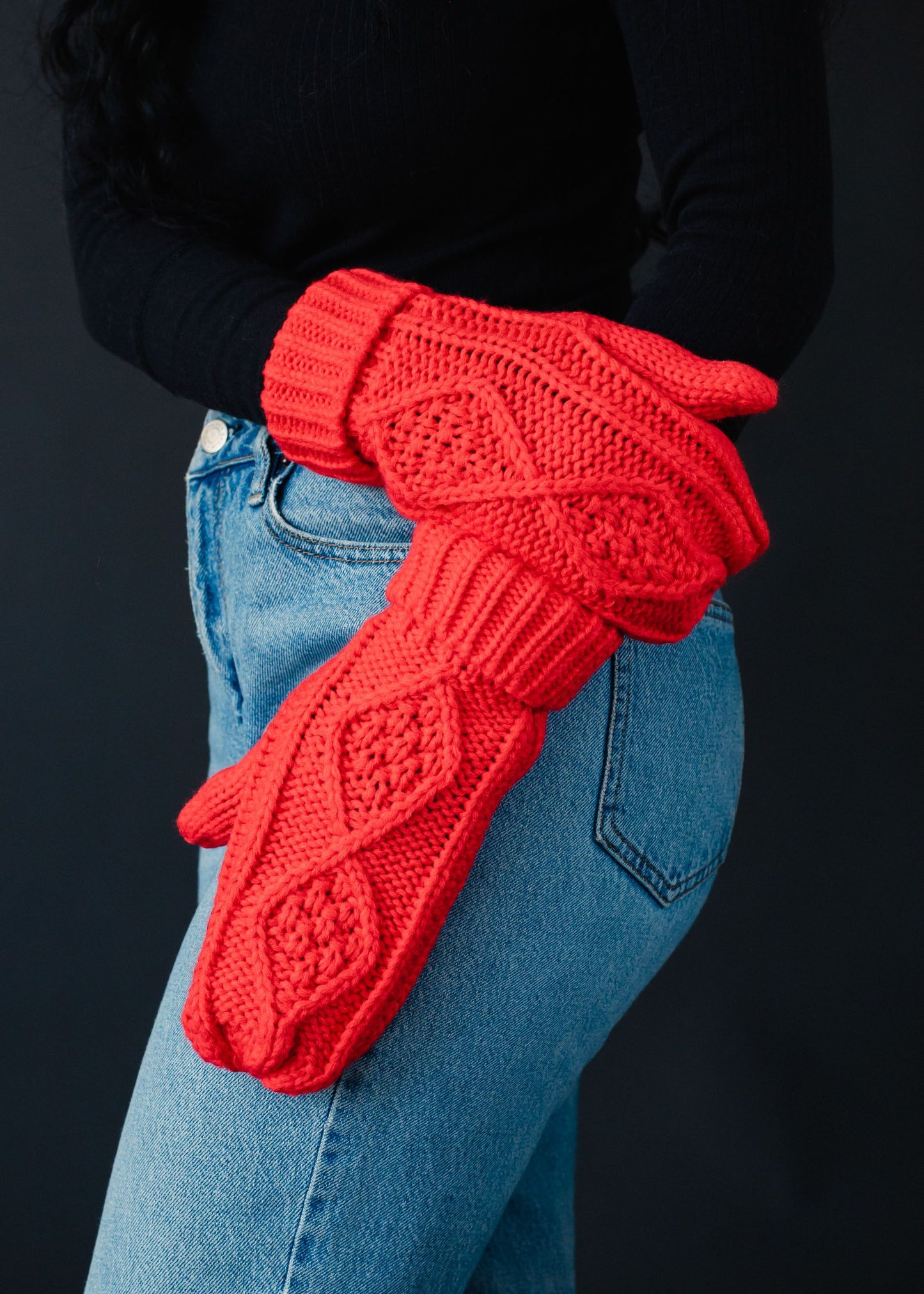 PANACHE Cable Knit Mittens
