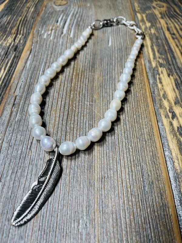 AMY KAPLAN Fresh Water Pearl with Feather Drop Necklace