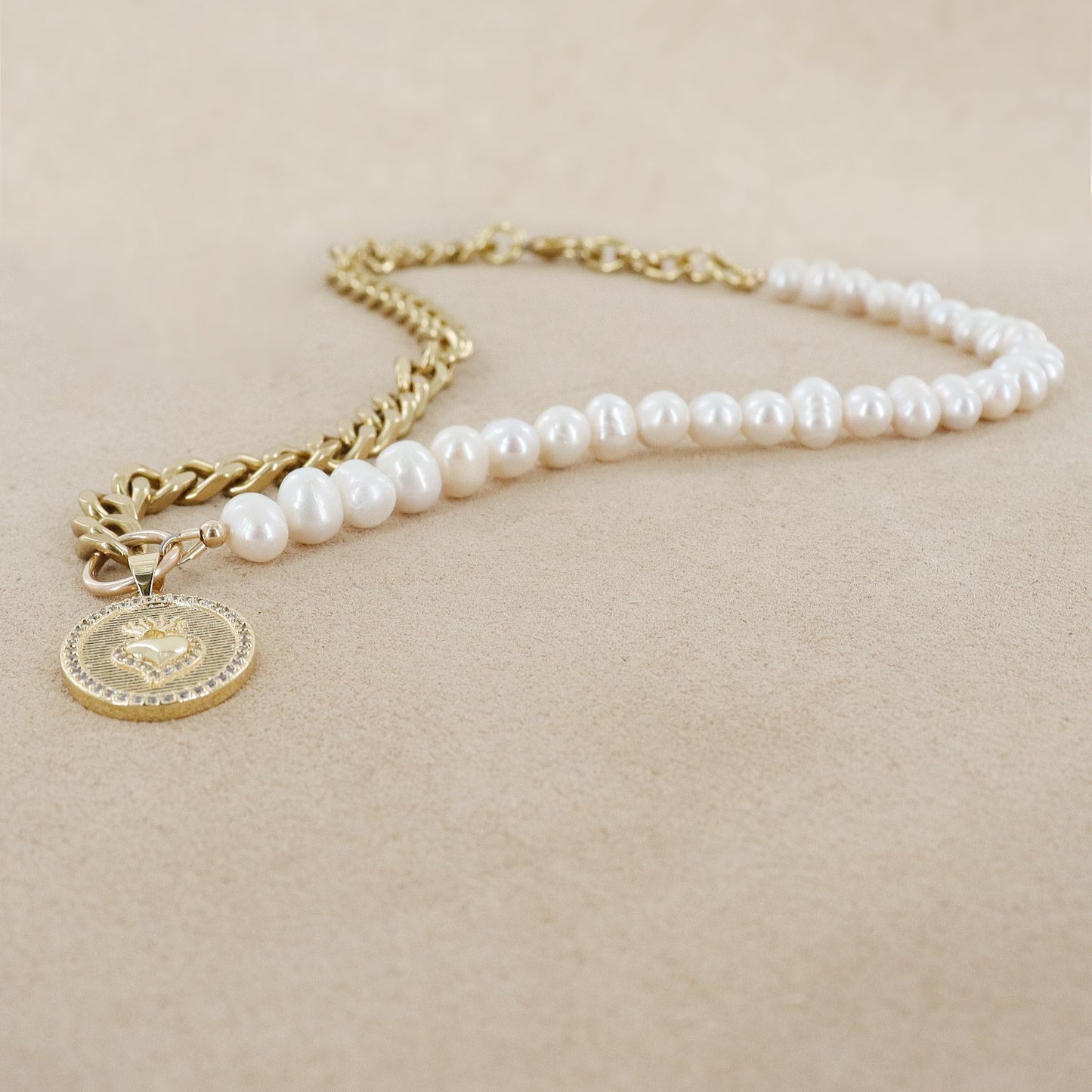RACHEL NATHAN Pearl & Sacred Heart Necklace