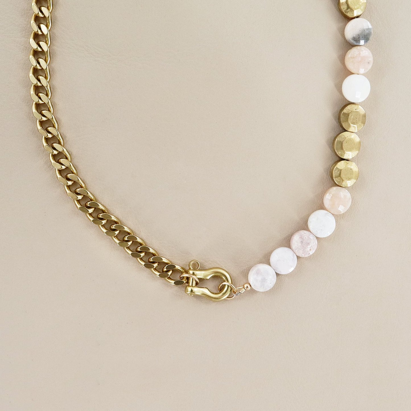 RACHEL NATHAN Shackle Single Pink Opal & Sand Dollar Coins Necklace