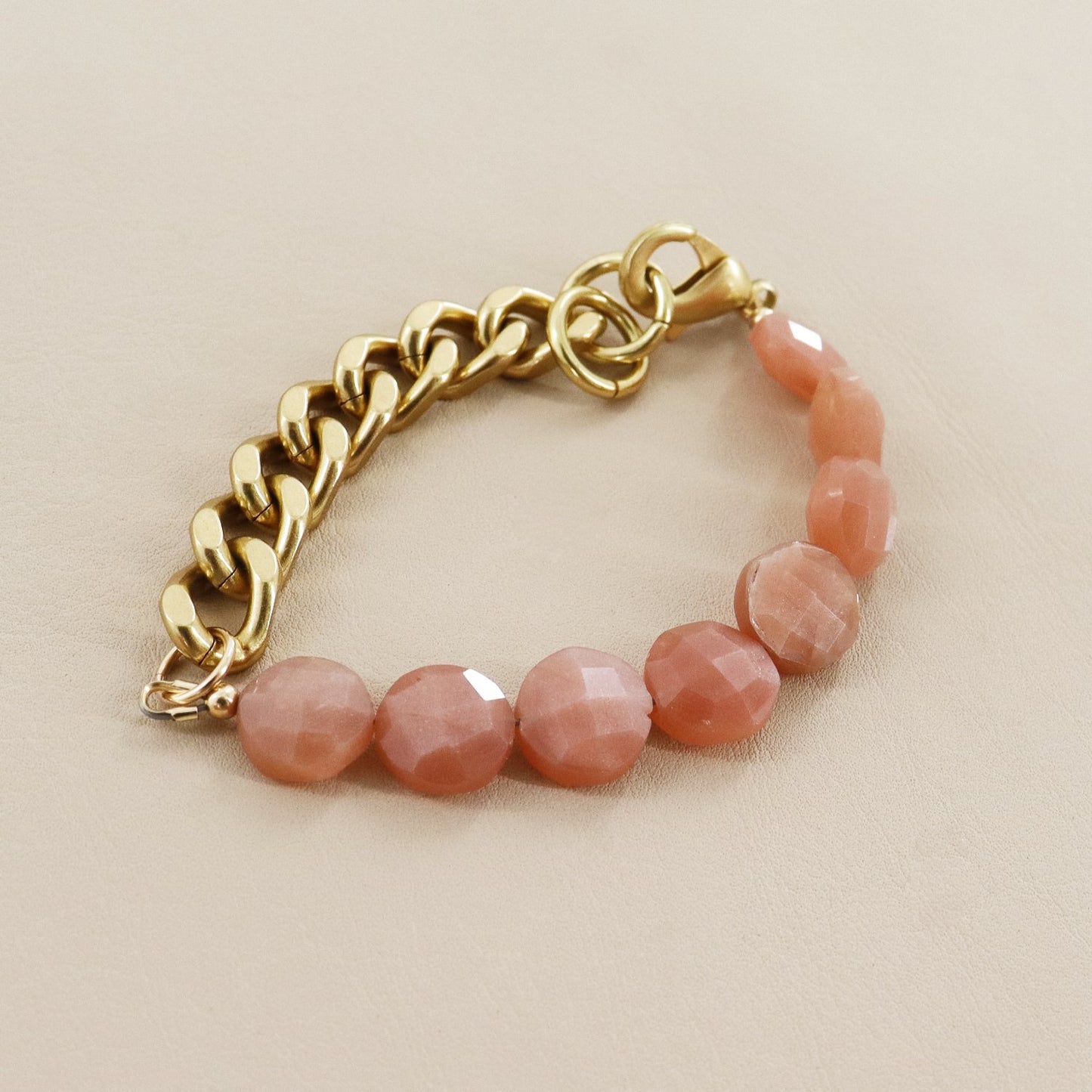 RACHEL NATHAN Remix Peach Moonstone Coin Bracelet