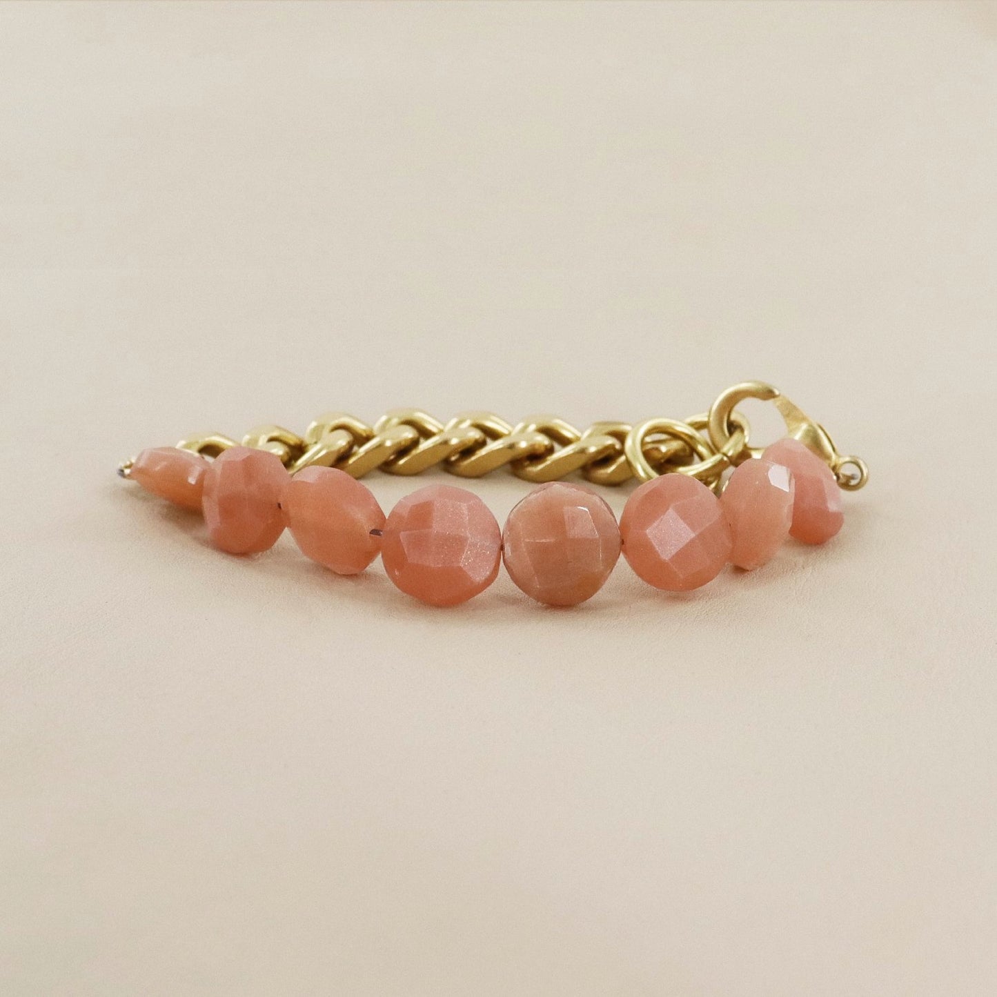 RACHEL NATHAN Remix Peach Moonstone Coin Bracelet