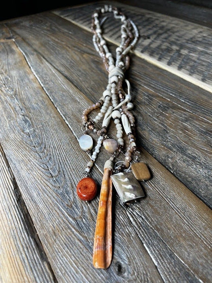 AMY KAPLAN Copper & Shell Clutch Necklace