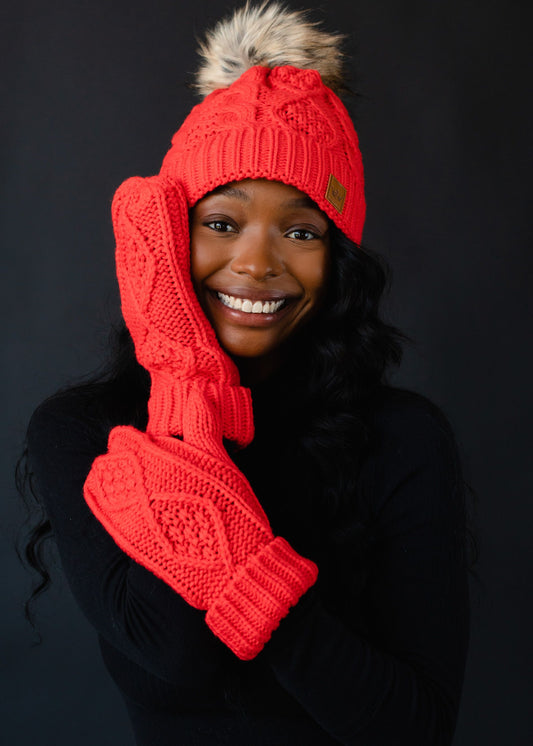 PANACHE Cable Knit Mittens