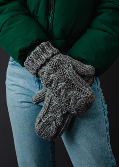 PANACHE Cable Knit Mittens