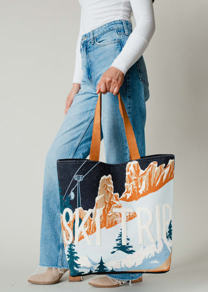 PANACHE Ski Trip Scene Tote