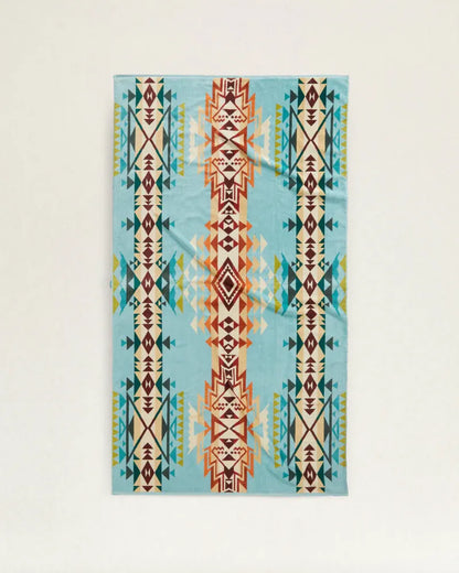 PENDLETON Oversized Jacquard Spa Towel