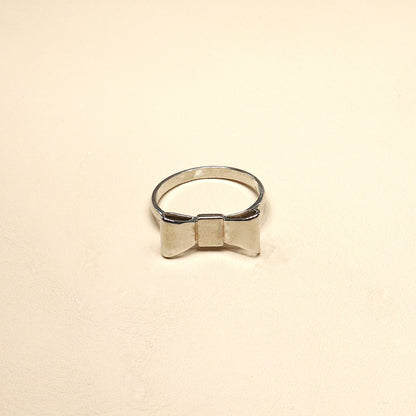 ABCO Chic Ribbon Charm Ring