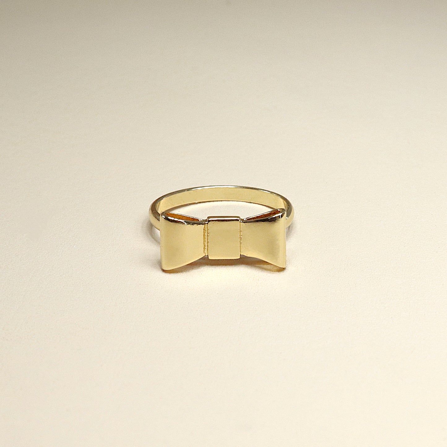 ABCO Chic Ribbon Charm Ring