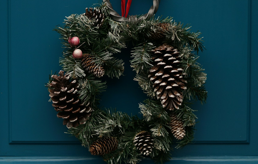 Holiday Lasso Wreath Making Workshop